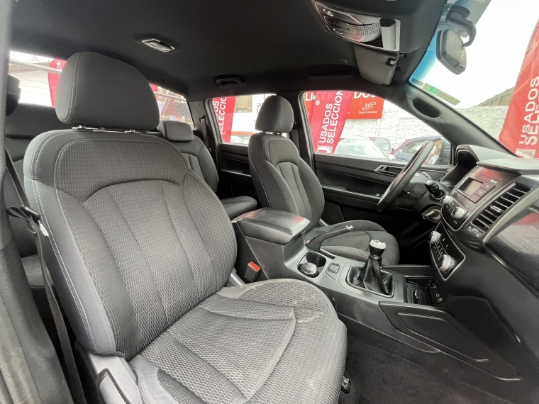 SsangYong Grand Musso — foto 23 de 24