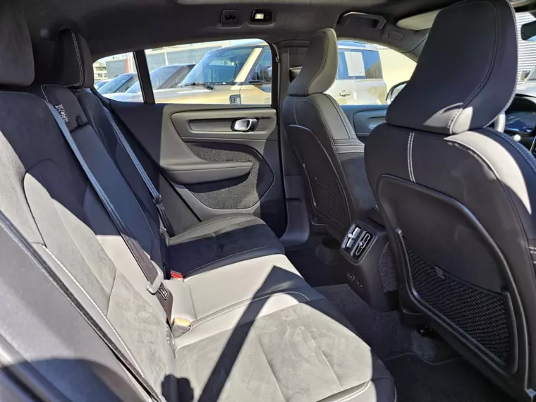 Volvo Ec40 P6 Recharge 2025 Usado Usado en Webautos.cl Volvo Ec40 P6 Recharge 2025 Usado Usado en Webautos.cl