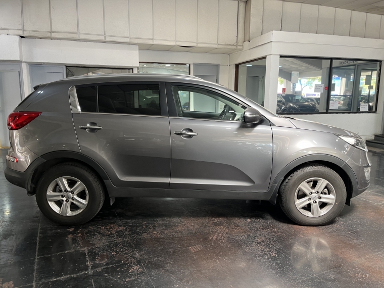 Kia Sportage Ex 2.0l Gsl Aut 2wd 2016  Usado en Grass & Arueste Usados