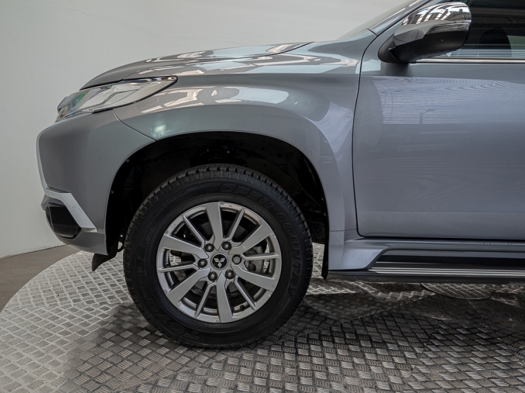 Mitsubishi Montero sport 3.0 2wd At 2019 Usado  Usado en Pompeyo