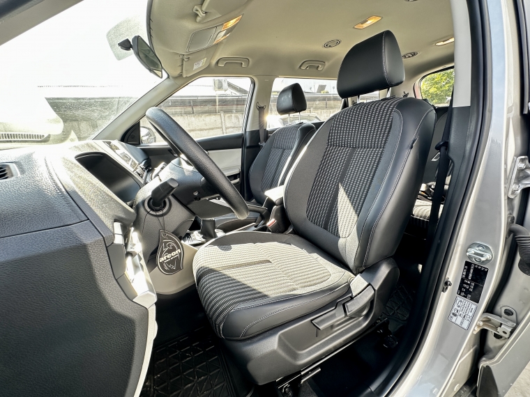 Kia Carens Carens Lx 1.5 2025 Usado en Rosselot Usados