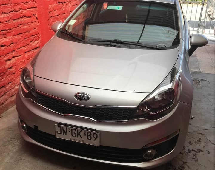 KIA RIO . 2017