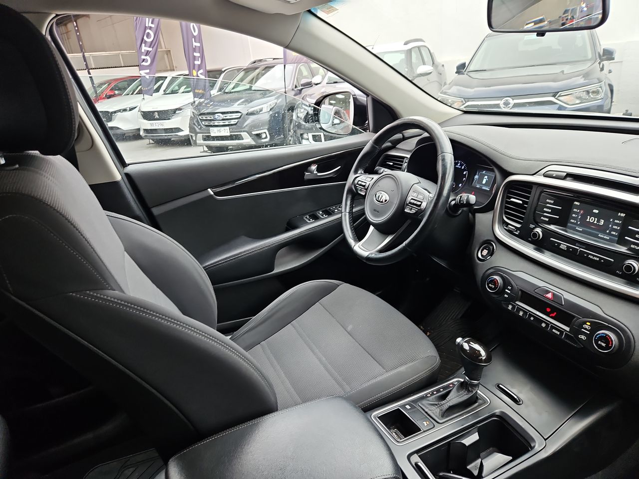 Kia Sorento Sorento Ex 2.4 Aut 2017 Usado en Usados de Primera - Sergio Escobar