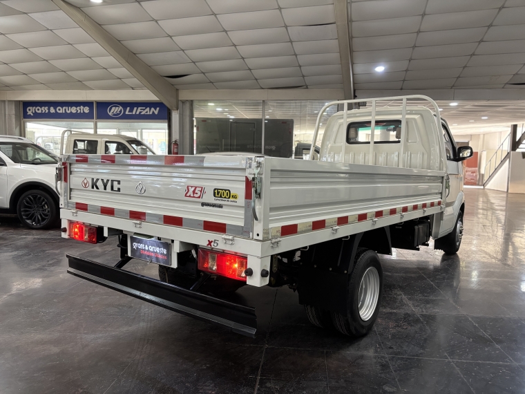 Kyc X5 1.5l C/simple 5mt Ac 2021  Usado en Grass & Arueste