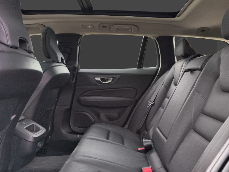 Volvo V60 Cc Ii B5 4x4 2.0 Aut 2023 Usado  Usado en BMW Premium Selection