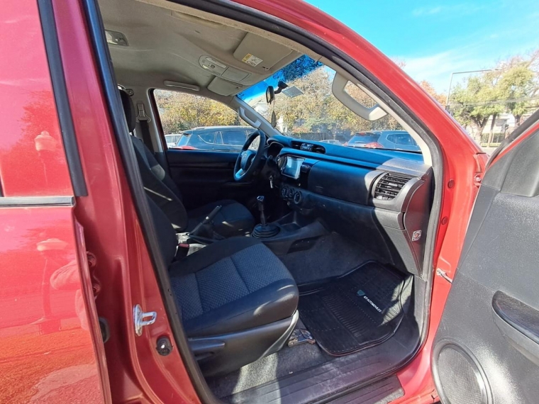 TOYOTA HILUX DX 4X4 2.4 - imagen 13