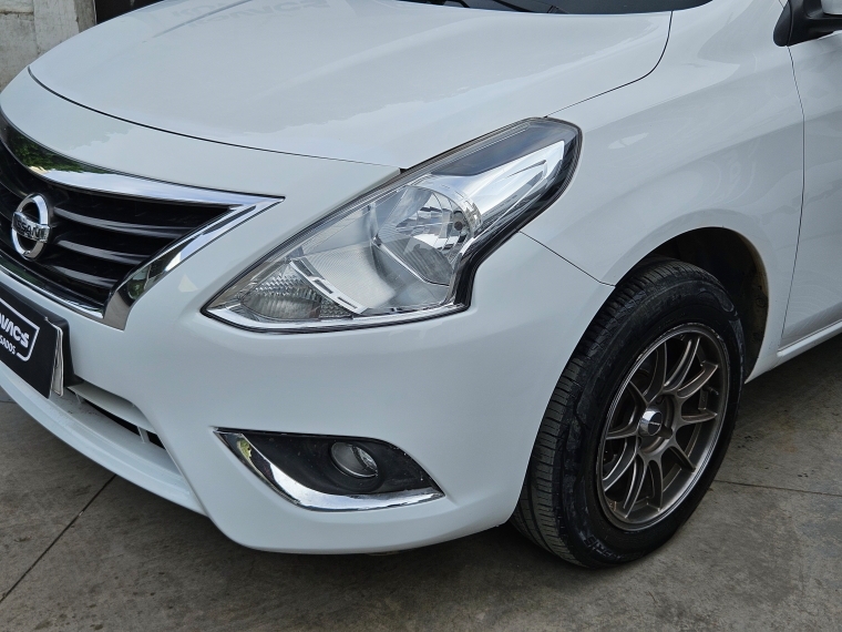 Nissan Versa 1.6 Sense  Mt 2015 Usado  Usado en Kovacs Usados