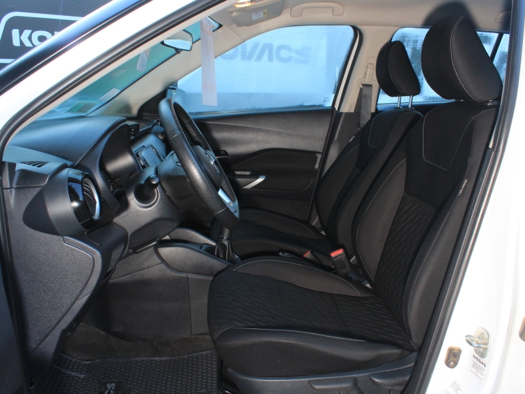 Nissan Kicks 1.6  Advance  Mt 2024 Usado  Usado en Kovacs Usados