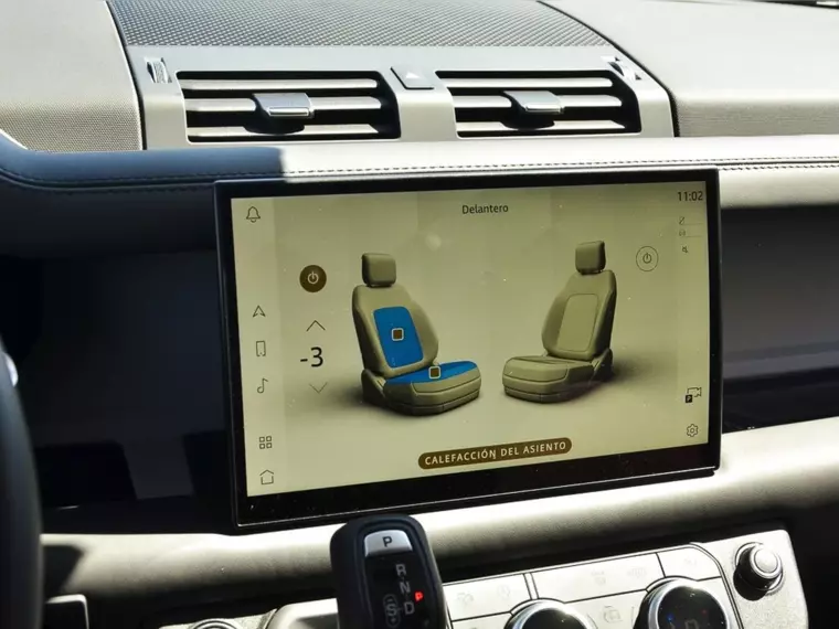 Land rover Defender 3.0 130 X-dynamic S Diesel 4x4 300hp At 5p 2024 Usado  Usado en Webautos.cl