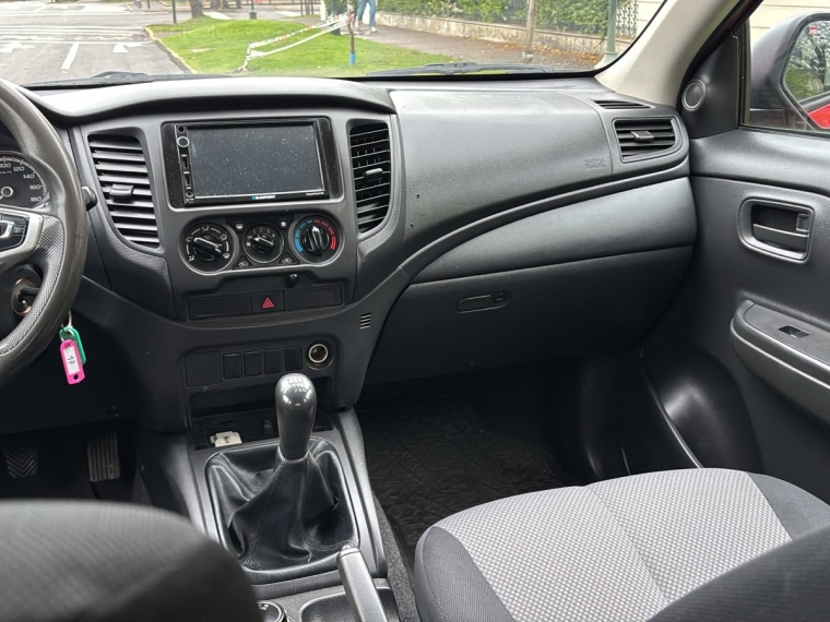 Mitsubishi L200 Katana Crt 4X4 2.4Cc — foto 13 de 13