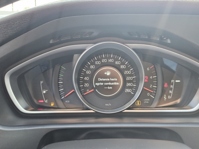 Volvo V40 D2 At Diesel 1.6 2014 Usado  Usado en Kovacs Usados