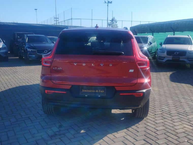 Volvo Xc40 1.5 T5 R-design Hybrid Fwd At 5p 2023 Usado  Usado en Webautos.cl