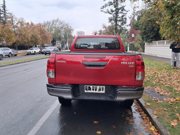 TOYOTA HILUX DX 4X2 2.4 - imagen 8