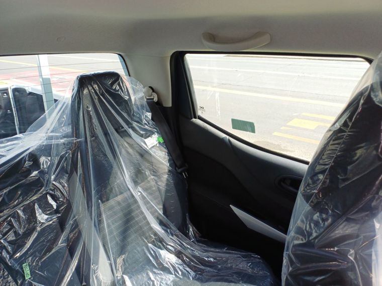 Nissan Navara 2.3d Se Diesel 4x4 Dob.cab. Mt 4p 2024 Usado  Usado en Webautos.cl