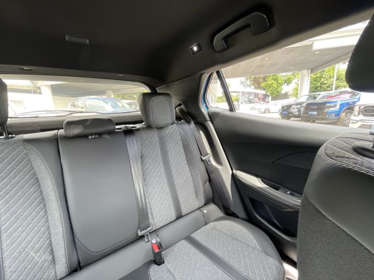 Peugeot 2008 1.5 Allure Pack Bluehdi Diesel 130hp Eat8 5p 2024 Usado  Usado en Webautos.cl