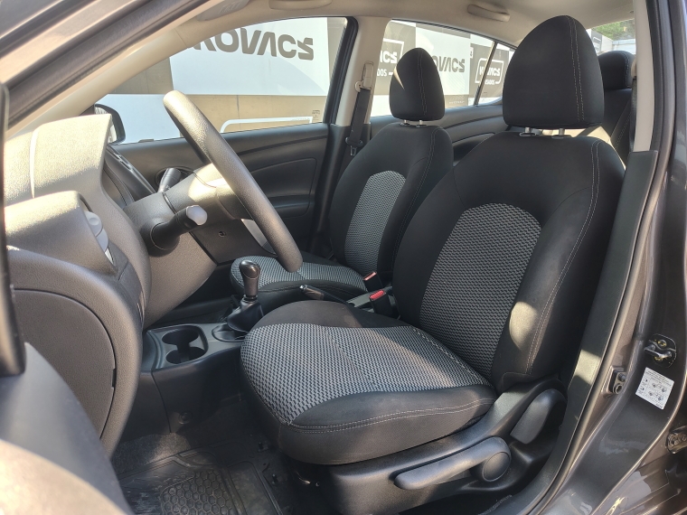Nissan Versa 1.6 Sense  (radio Touch)  Mt 2020 Usado  Usado en Kovacs Usados