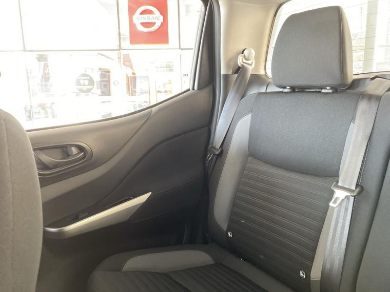 Nissan Navara 2.3d Se Diesel 4x4 Dob.cab. Mt 4p 2024 Usado  Usado en Webautos.cl