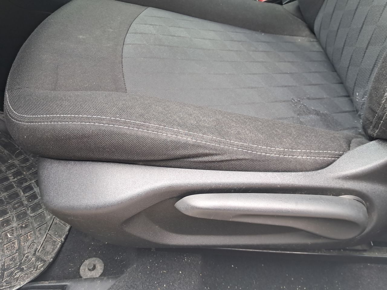 Citroen C-elysee C Elysee 1.6 Aut 2018 Usado en Usados de Primera - Sergio Escobar