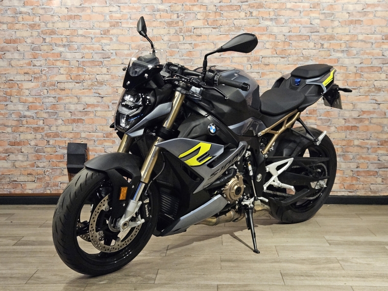 Bmw S 1000 r . 2024 Usado en BMW Premium Selection