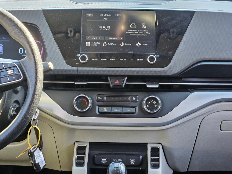 Kia Carens Carens Lx 1.5 2023 Usado en Rosselot Usados
