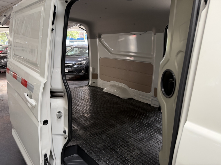 Kyc V5 cargo van 1.5l 5mt Ac 2026  Usado en Grass & Arueste