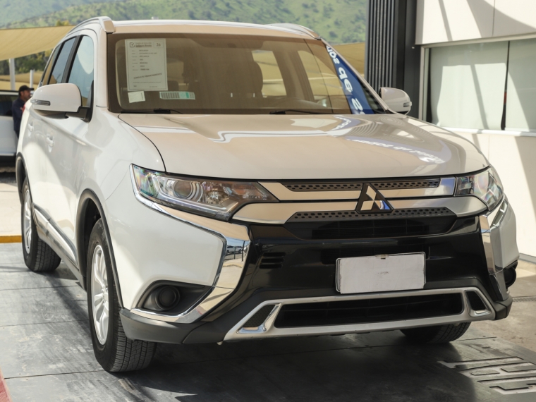 Mitsubishi Outlander 2.0 4x2  Mec 2019  Usado en Guillermo Morales Usados