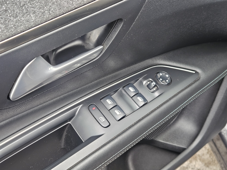 Peugeot 3008 Allure Pack Thp 165 At 1.6 2021 Usado  Usado en Kovacs Usados
