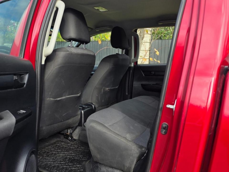 TOYOTA HILUX DX 4X2 2.4 - imagen 12