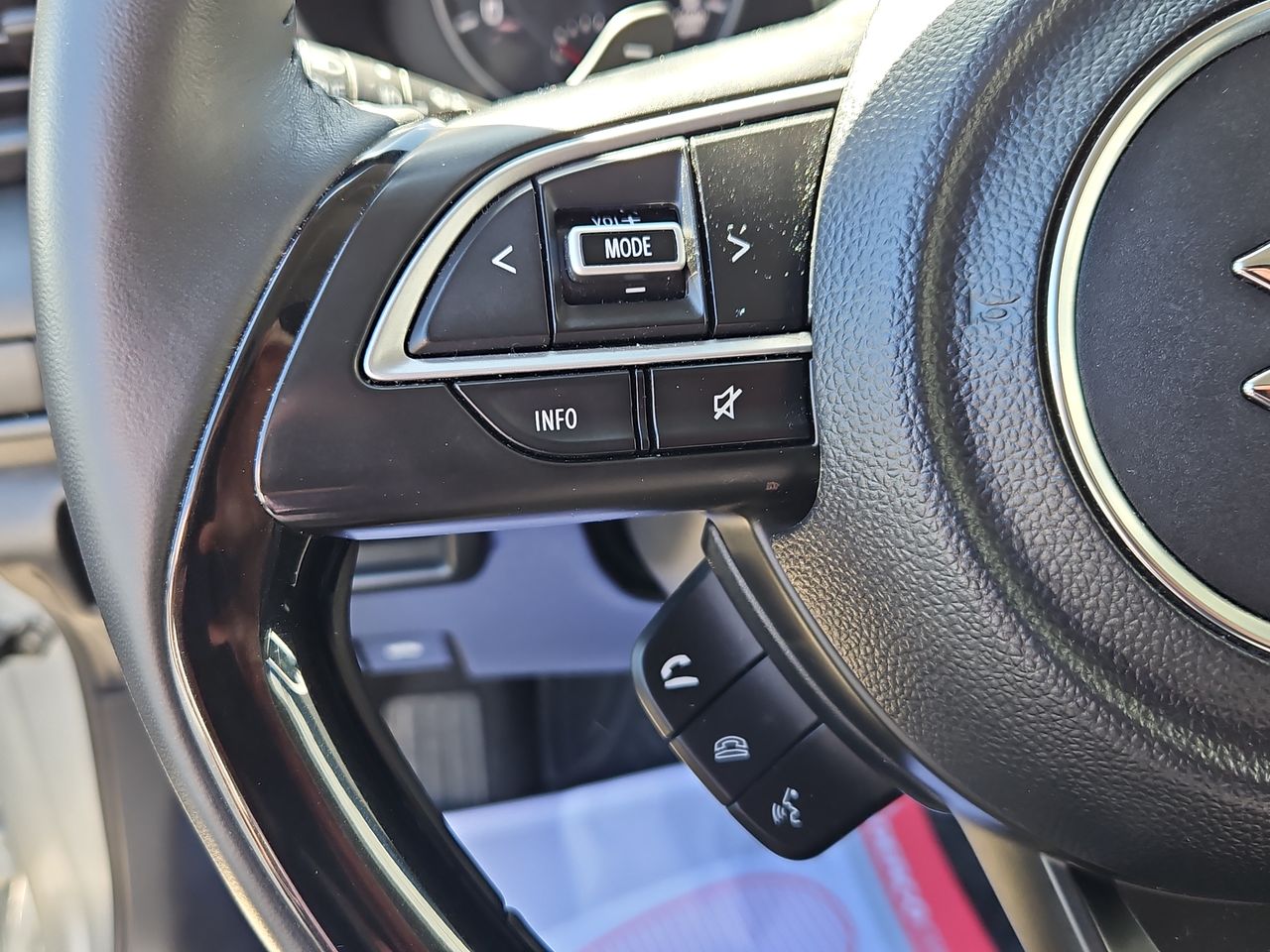 Suzuki Swift Swift Glx Hb 1.2 Aut 2025 Usado en Usados de Primera - Sergio Escobar