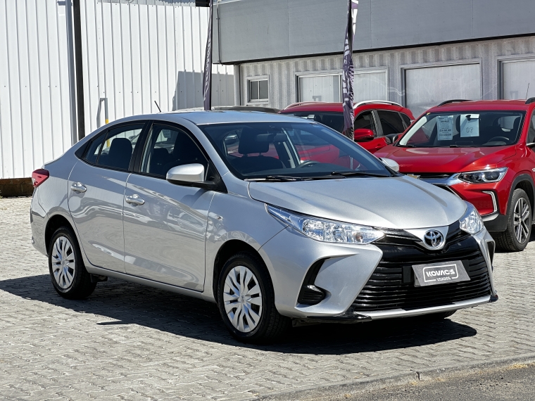 Toyota Yaris 1.5 Sedan Gli E Mt 2022 Usado  Usado en Kovacs Usados