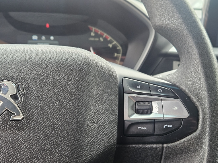 Peugeot Landtrek Landtrek Active Bluehdi 180 4x2 Euro 6b 2024 Usado en Rosselot Usados