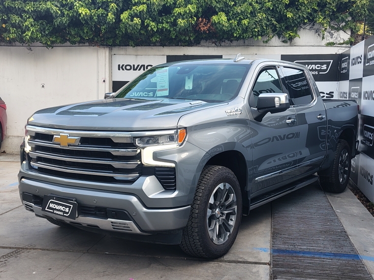 Chevrolet Silverado 3.0 Td High Country At 4x4 Diesel 2025  Usado en Kovacs Usados - Promociones