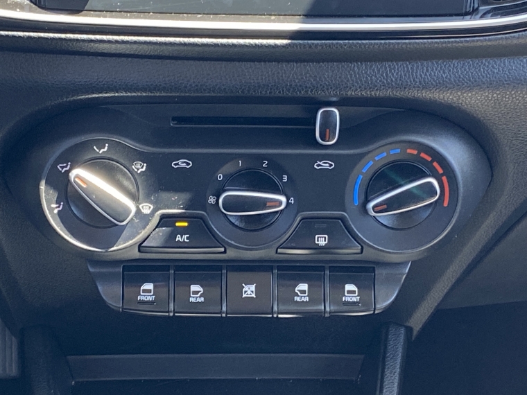Kia Soluto Soluto 1.4 2023 Usado en Rosselot Usados