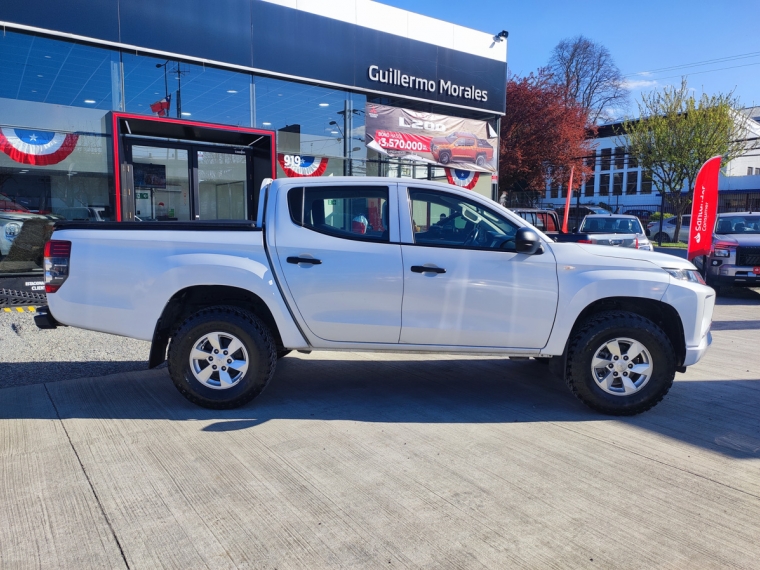 Mitsubishi L200 New L-200 Work 2.4 Cr Wf Mec 4x2 Td E5 2021  Usado en Guillermo Morales Usados