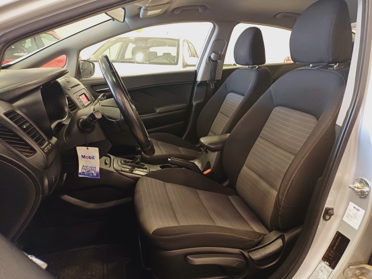 Kia Cerato New Cerato Sx At 1.6 Ac Dab Abs Euro V - 1533 2015 Usado en Rosselot Usados