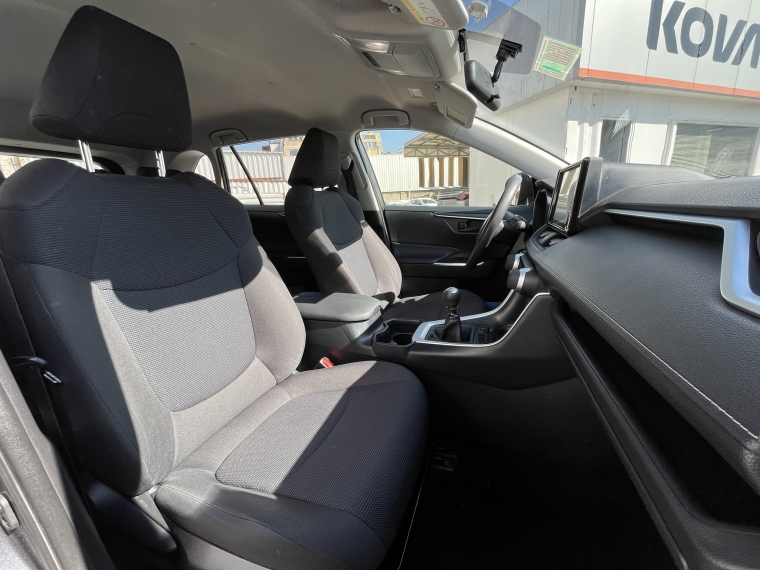TOYOTA RAV4 2.0 LE MT 2022