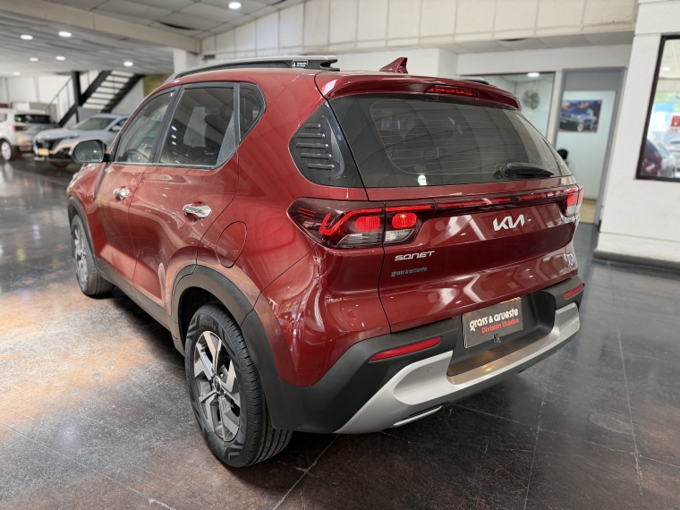 Kia Sonet Ex 1.5l 6mt Full Plus 2023  Usado en Grass & Arueste