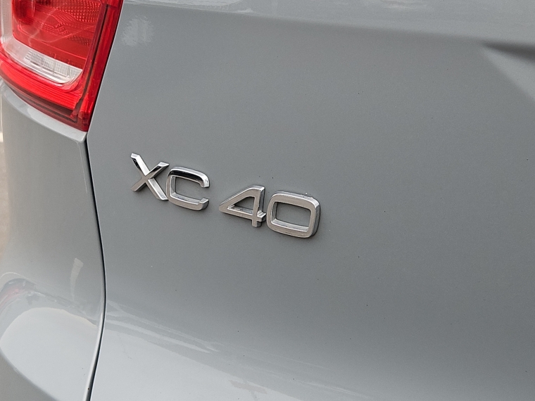 Volvo Xc40 B4 Ultimate 2.0 Aut 2024 Usado  Usado en BMW Premium Selection