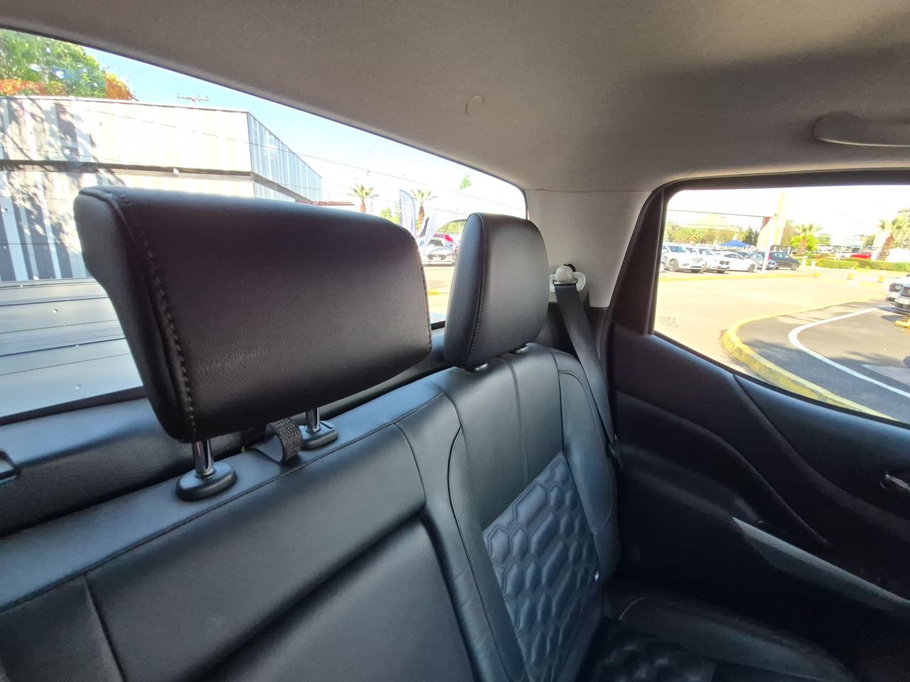 Nissan Navara Navara D Cab Mt 4x4 2.3 2022 Usado en Usados de Primera - Sergio Escobar