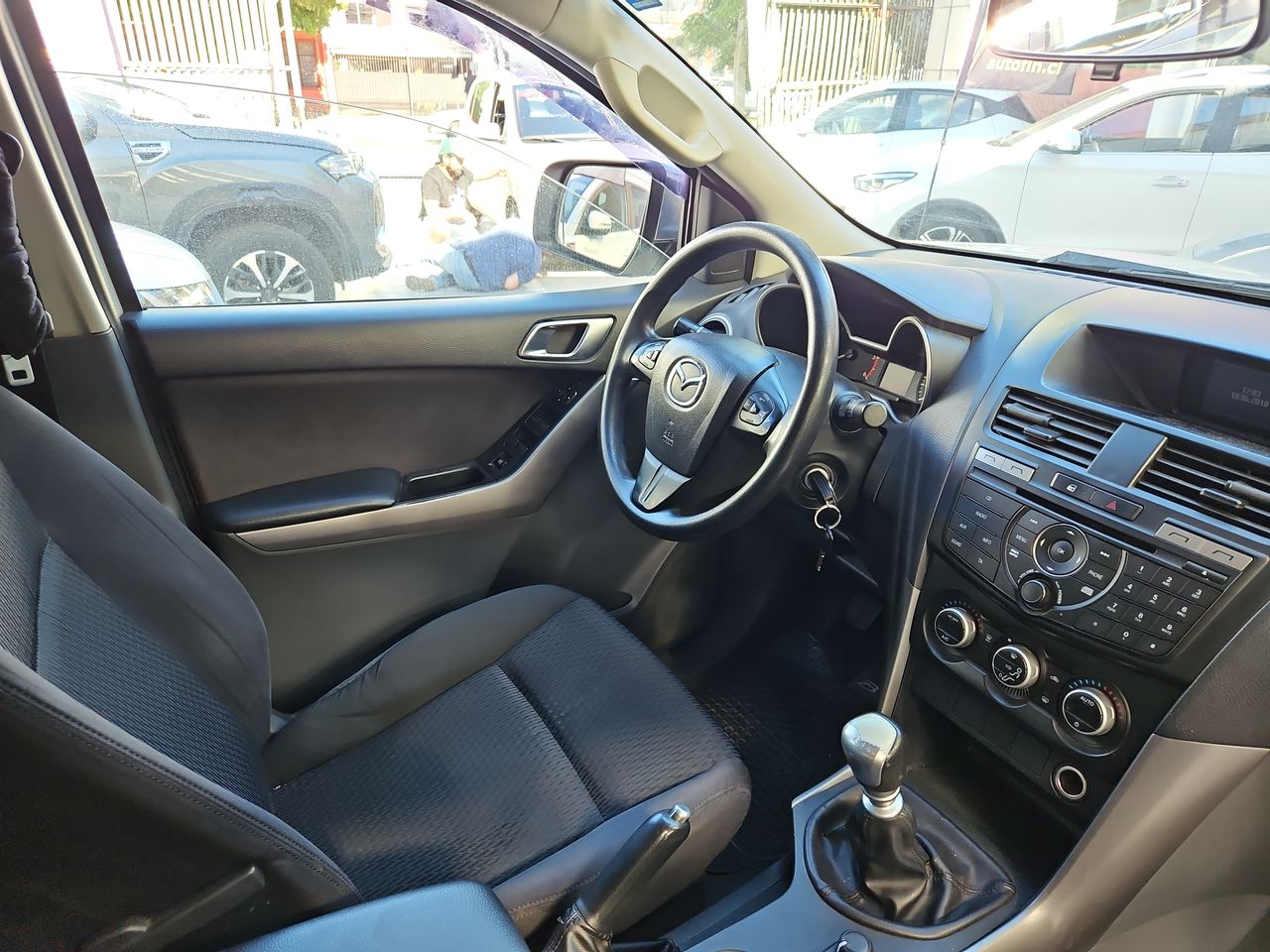 Mazda Bt-50 New Bt 50 Dcab Sdx 4x4 2.2 2018 Usado en Usados de Primera - Sergio Escobar