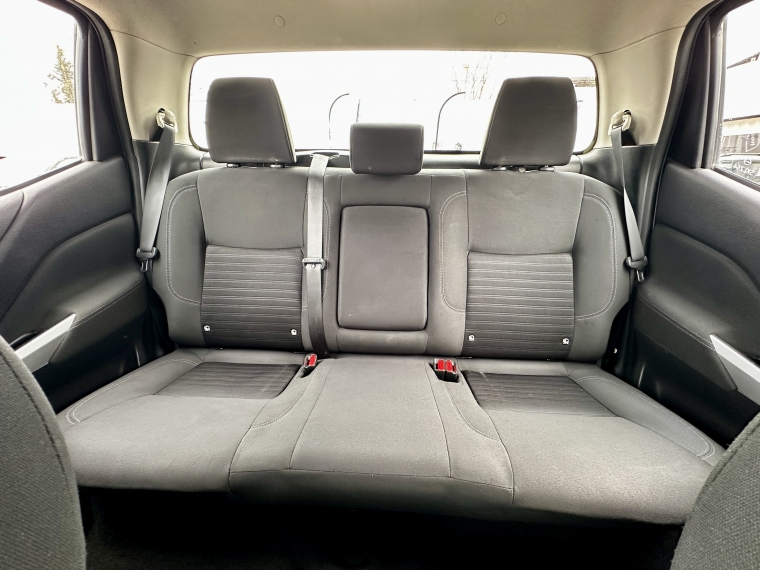 Nissan Navara 2.3 Dc Se Mt 4x4 Diesel 2023 Usado  Usado en Kovacs Usados