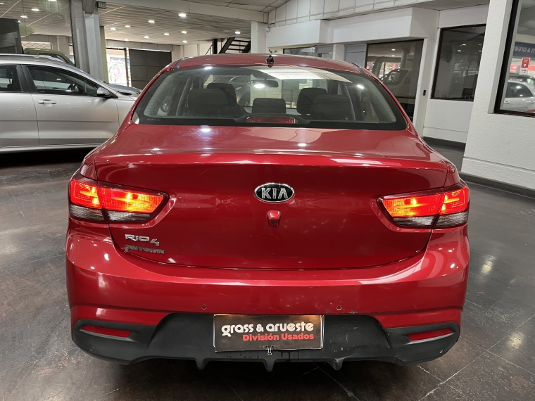 Kia Rio 4 Ex 1.4l 6mt Full 2019  Usado en Grass & Arueste Usados