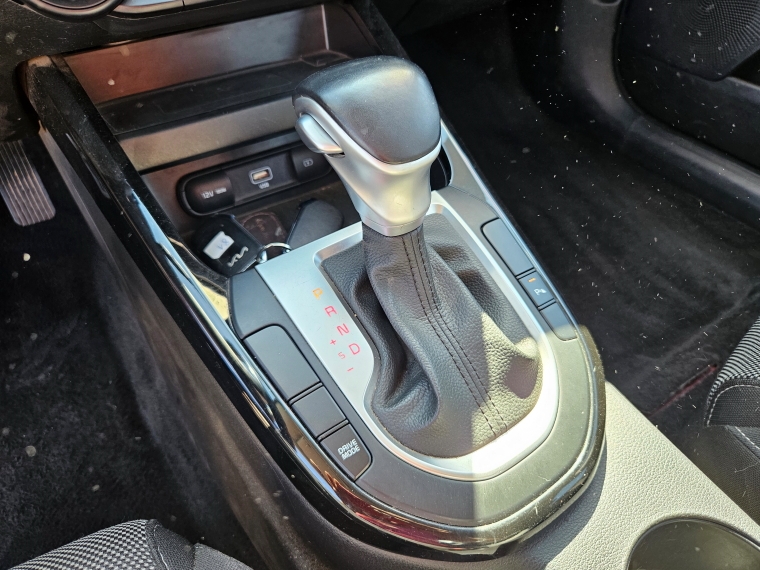 Kia Cerato Cerato Mpi 1.6 Aut 2022 Usado en Rosselot Usados