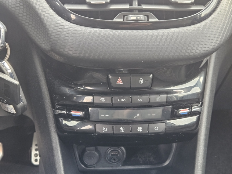 Peugeot 208 208 Gt Line 1.2 Aut 2016 Usado en Rosselot Usados