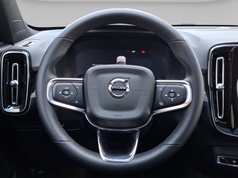 Volvo Ex40 P8 2025 Usado  Usado en BMW Premium Selection