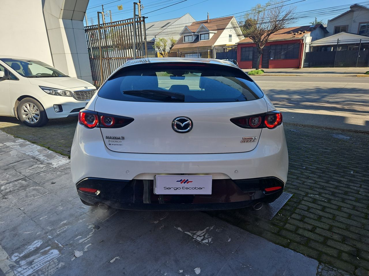 Mazda 3 3 Hatch Back 2.5 Aut 2022 Usado en Usados de Primera - Sergio Escobar