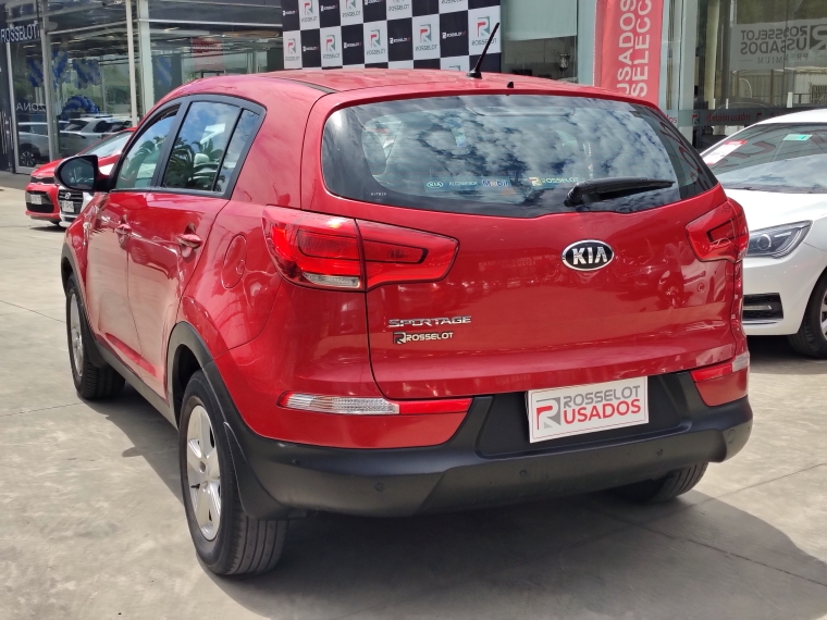 Kia Sportage Sportage Lx 2.0 Gsl 6at Ac 4x2 Euro V - 1550 2015 Usado en Rosselot Usados