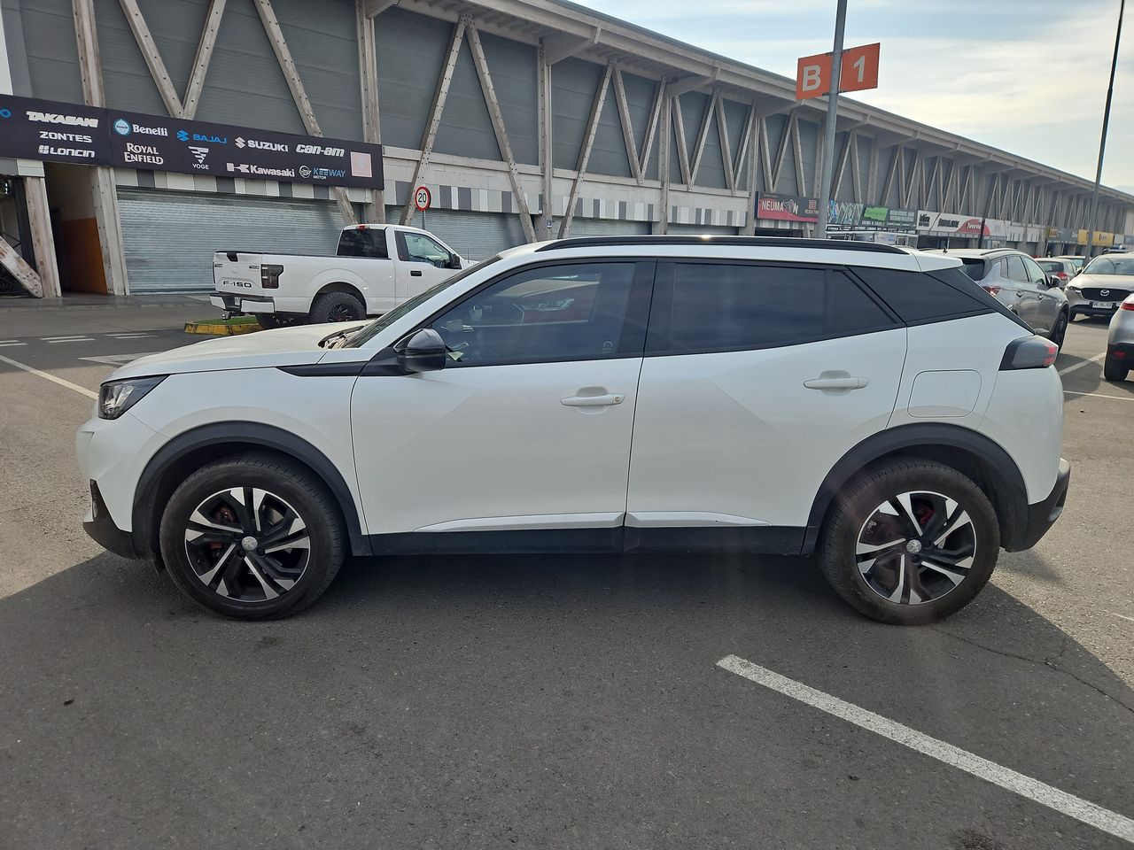Peugeot 2008 2008 Blue Hdi 130 Eat8 1.5 Aut 2022 Usado en Usados de Primera - Sergio Escobar
