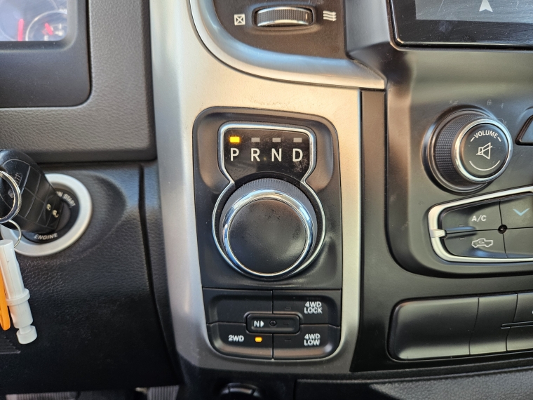 Ram 1500 Quad Cab At 4x4 3.6 2018 Usado  Usado en Kovacs Usados