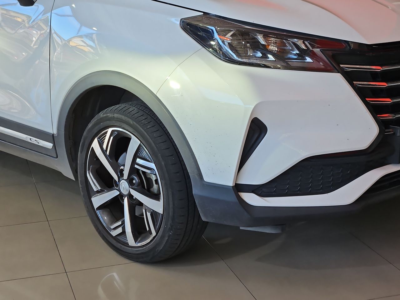 Changan Cs15 Cs15 Hb 4x2 1.5 2024 Usado en Usados de Primera - Sergio Escobar